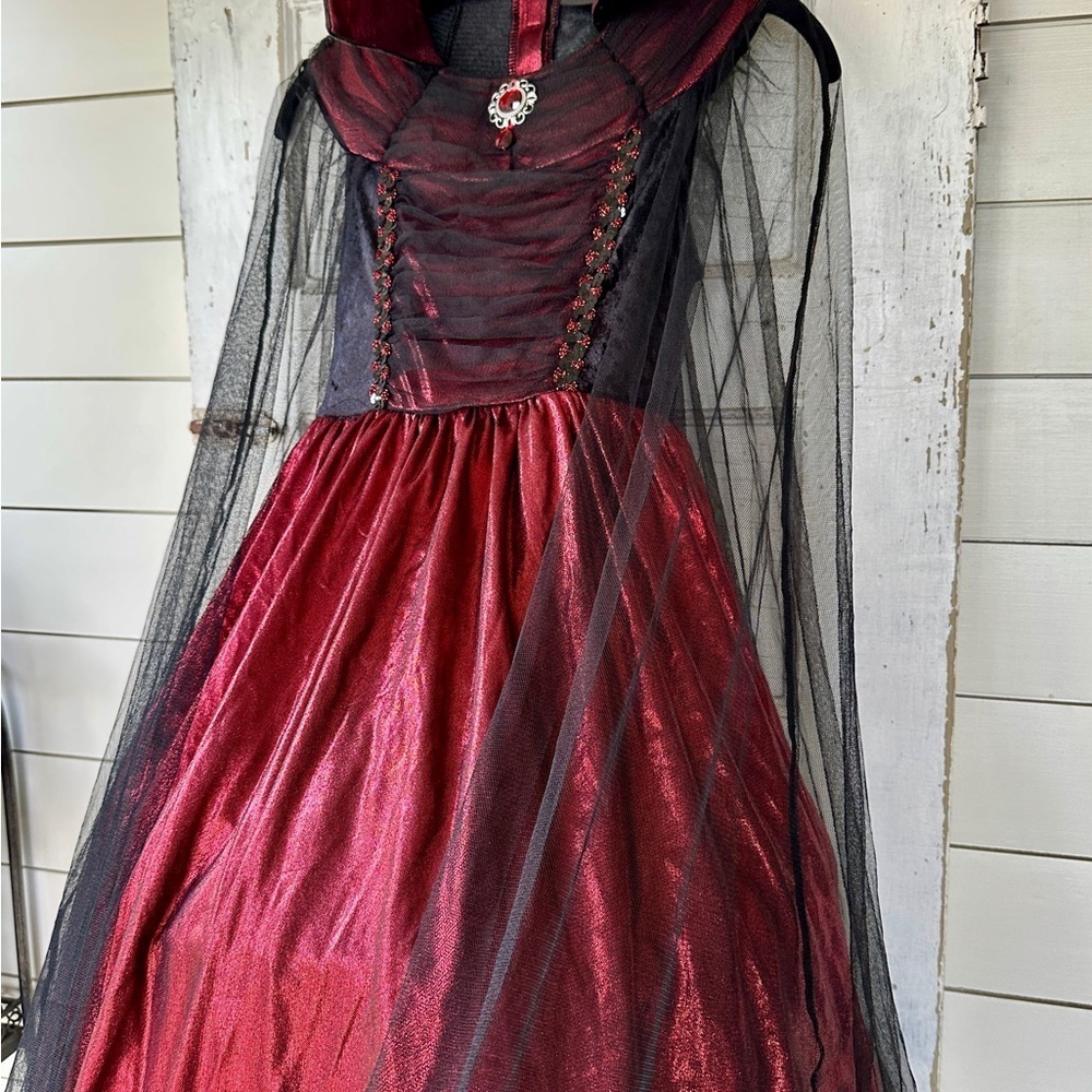 HALLOW’S EVE, GIRLS WITCH COSTUME.LONG DRESS WITH HOOP,IN RED/BLACK.SIZE S(7-8) - Picture 9 of 11